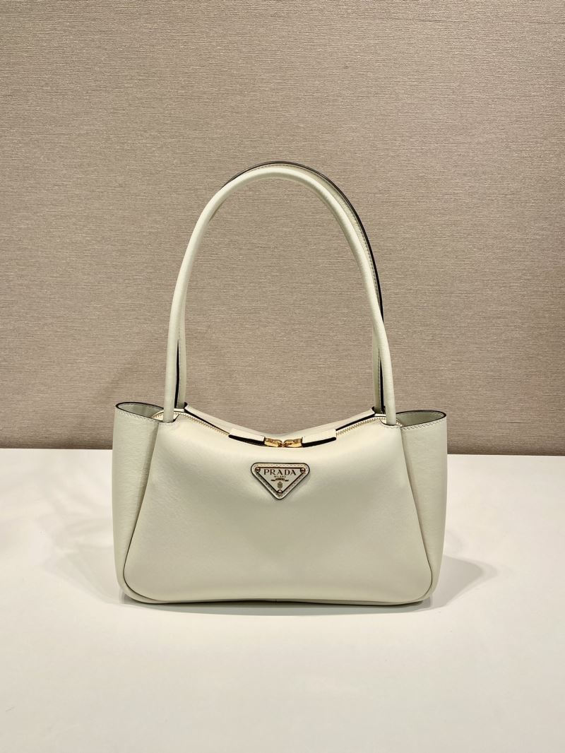 Pra*a hobo bags